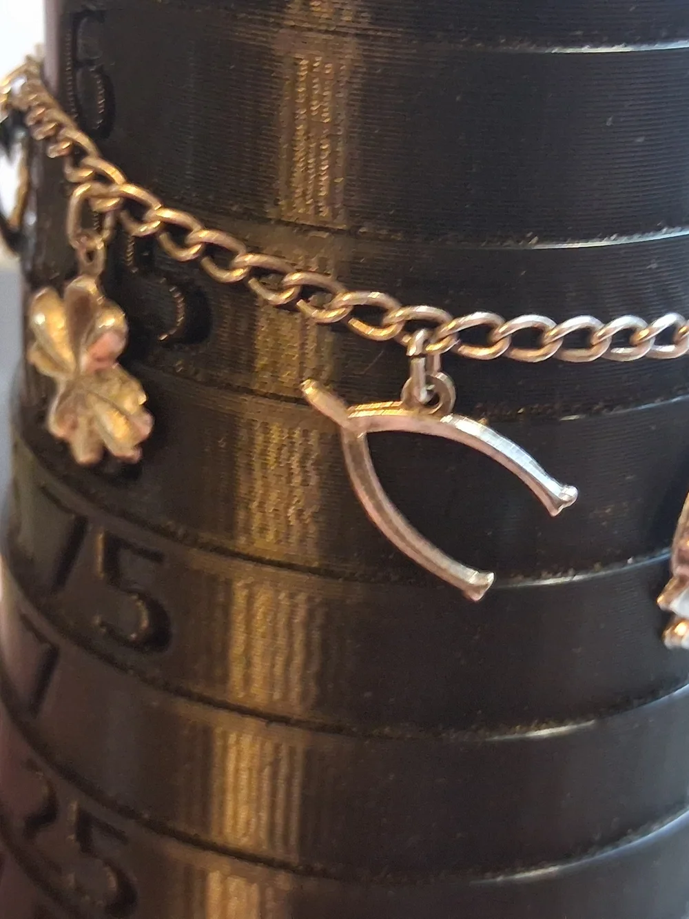 moSterling Silver Charm Bracelet with Horseshoe, Clover & Animal Charms - 6.5